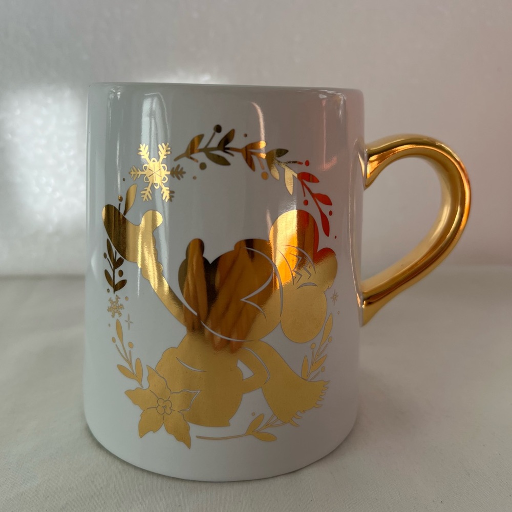 NWT Disney Minnie Mouse White and Gold Silhouette Mug - Picture 2 of 4